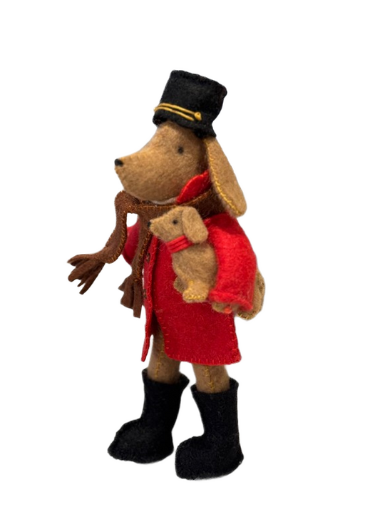 Dachshund Soldier Sewing Kit-deluxe