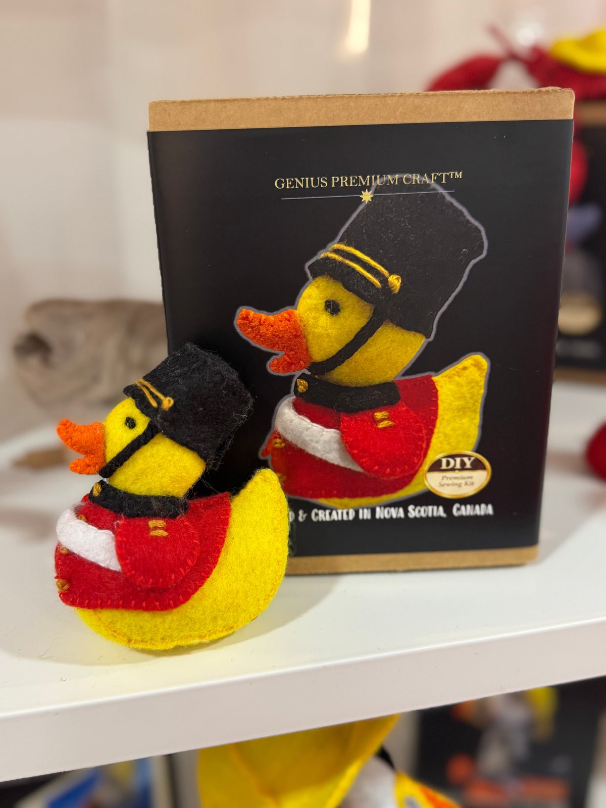 Duck Sewing Kit SOLDIER (EN/FR) – DIY Souvenir