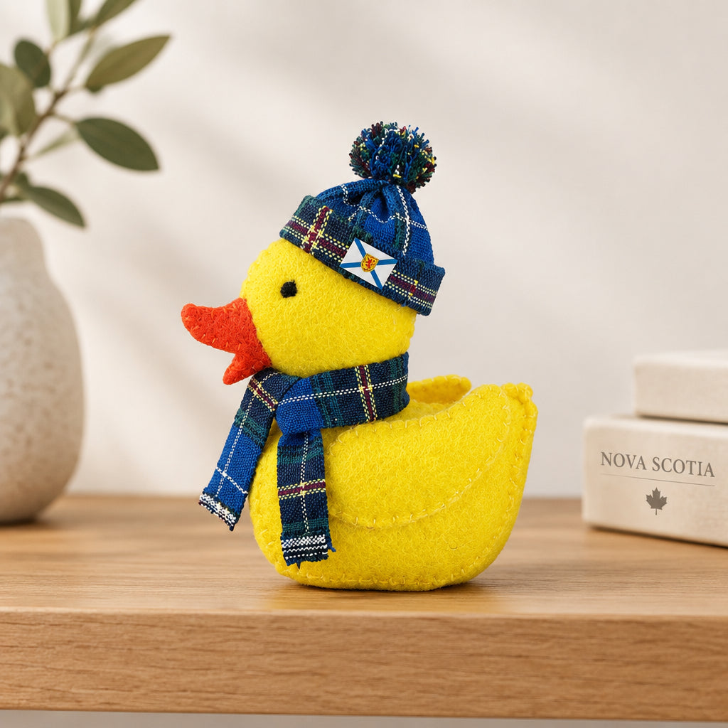 Duck Sewing Kit NS TARTAN BOX (EN/FR) – DIY Souvenir