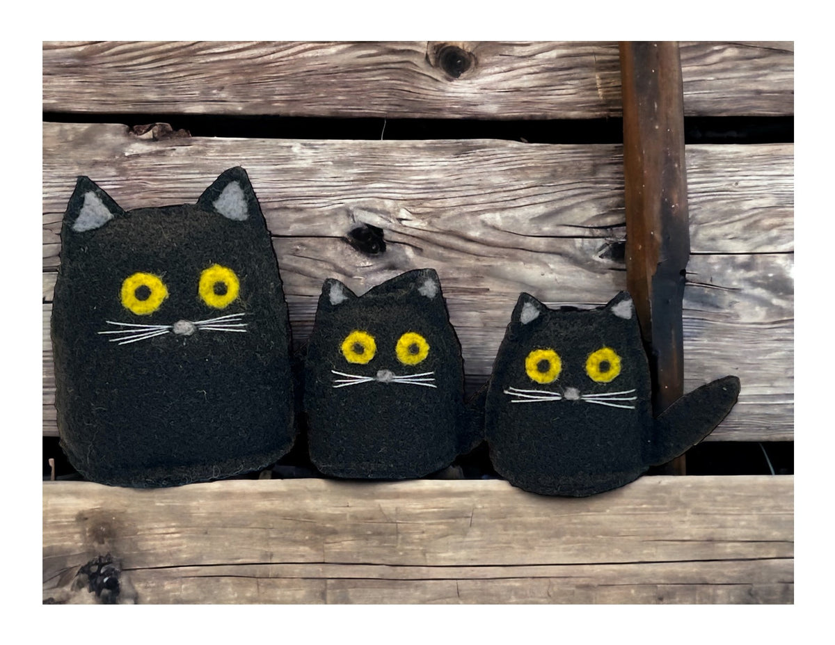 Felt & Sew DIY Kit Maud Lewis inspired Black Cats